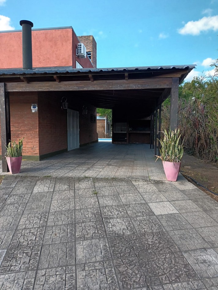 Espectacular casa en portal del leyes